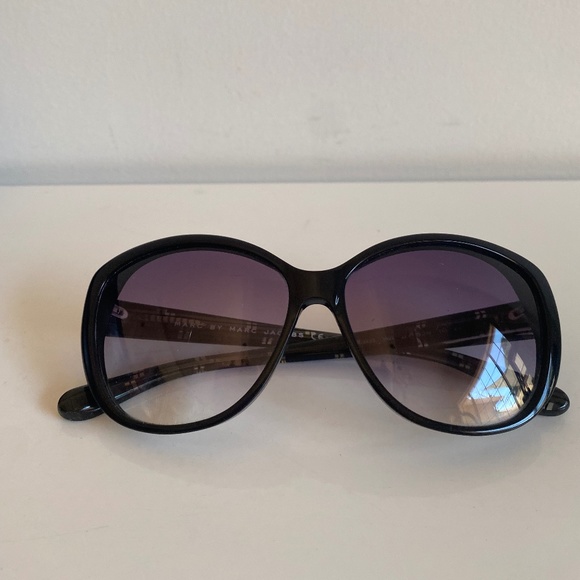 Marc by Marc Jacobs Cat Eye Black Sunglasses main image 10